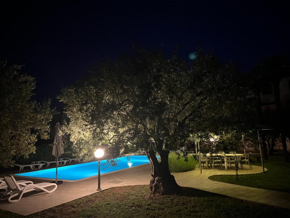 Pansion Margerita Bed & Breakfast Porec Exterior photo